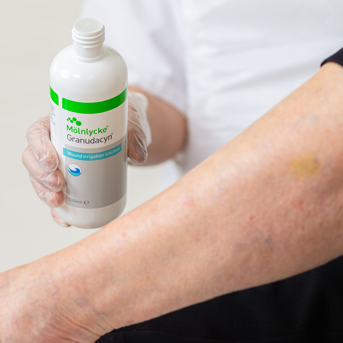 Solução para limpeza do leito da ferida Granudacyn - Imagem 4