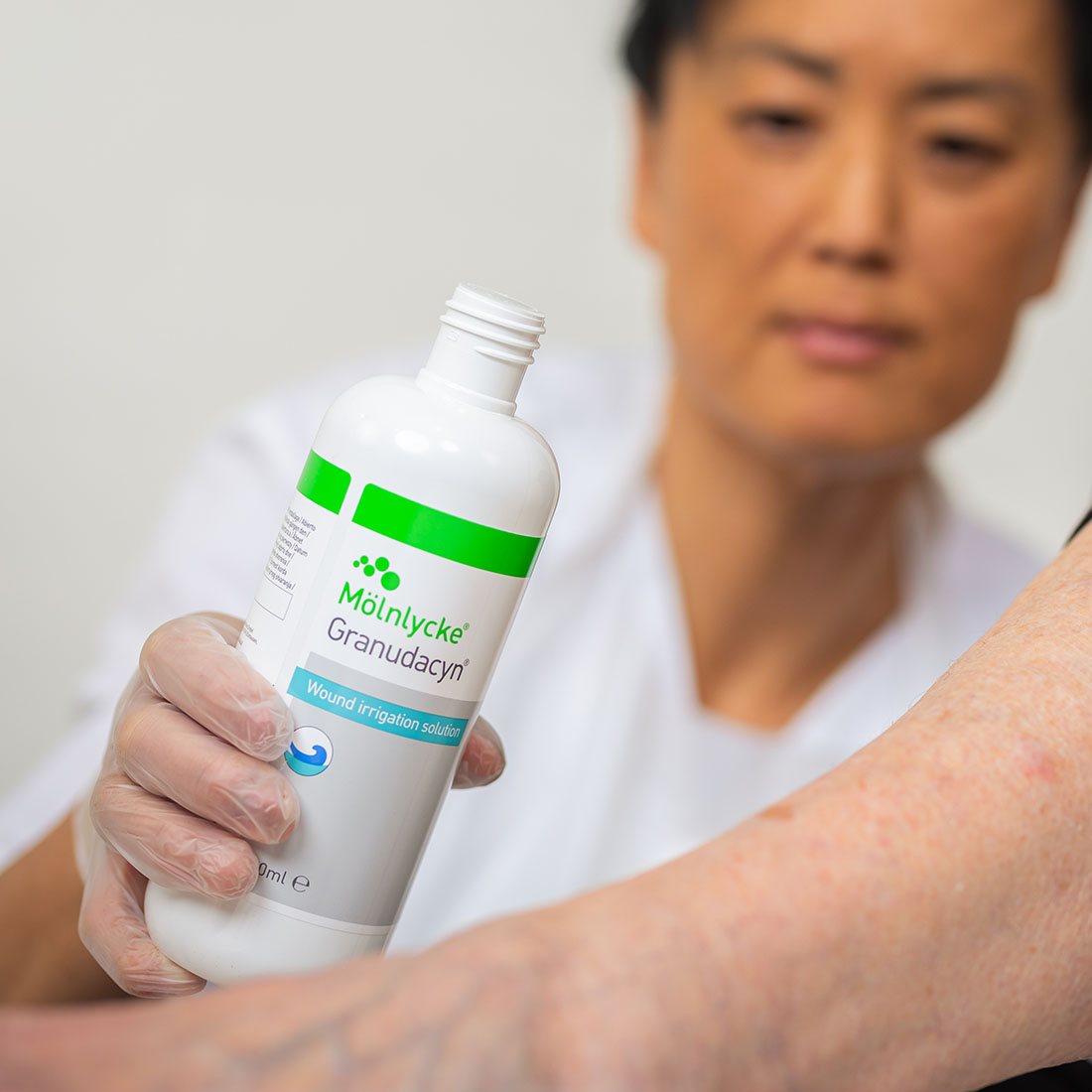 Solução para limpeza do leito da ferida Granudacyn - Imagem 3